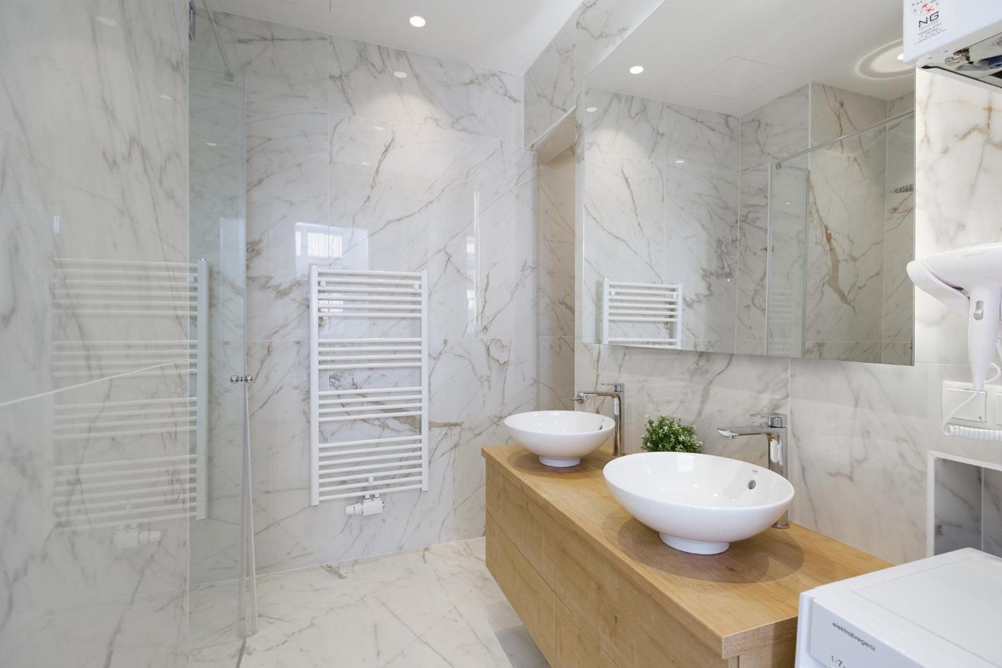 Apartment Ballgasse Luxury Вена Экстерьер фото