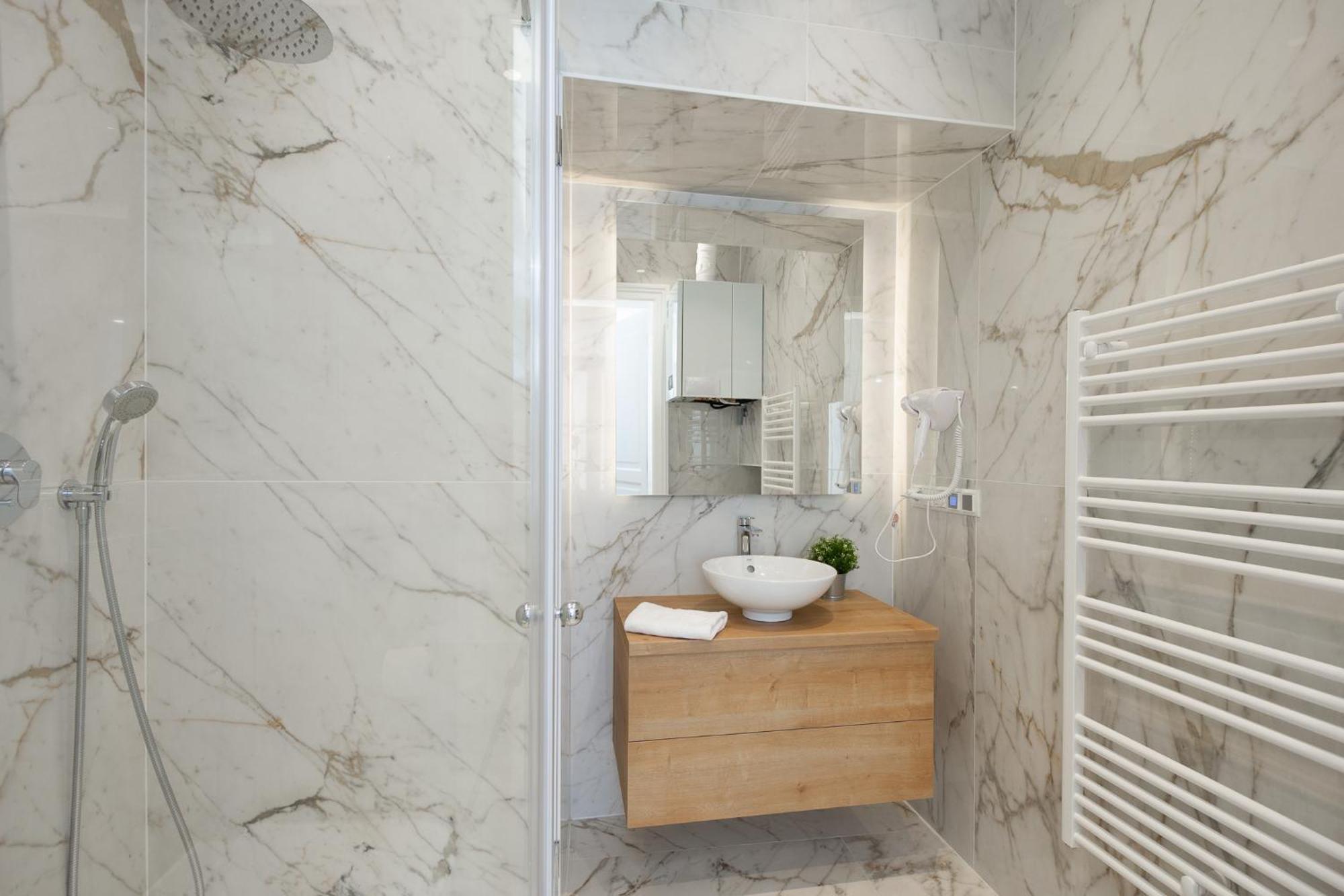 Apartment Ballgasse Luxury Вена Экстерьер фото